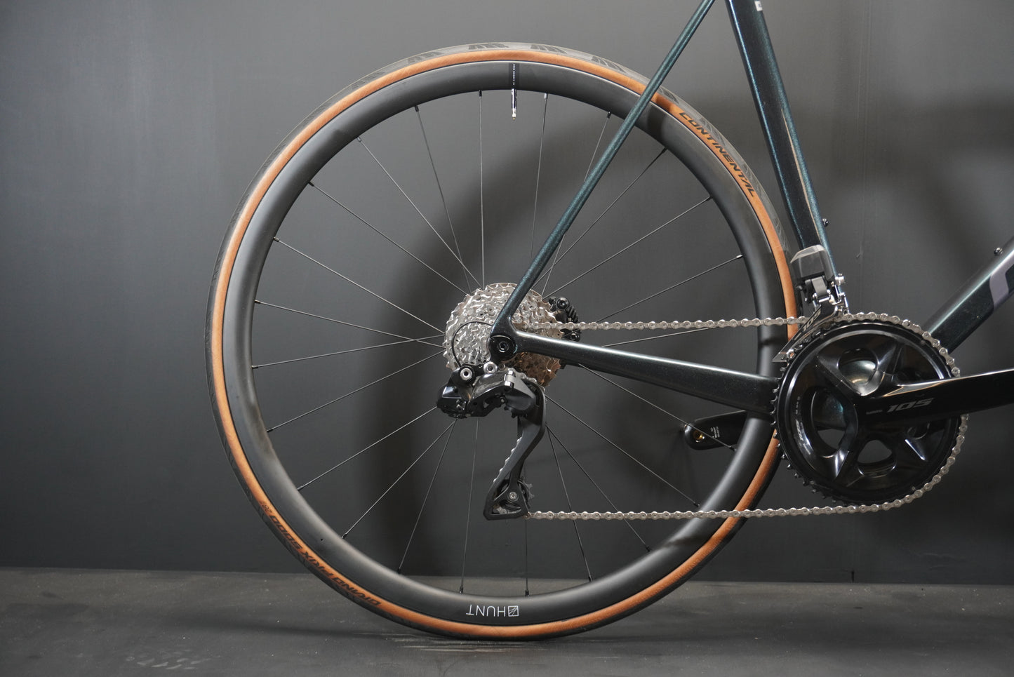Giant TCR Advanced 1 105 Di2 Carbon Disc Road Bike 2024 - XL - Upgraded