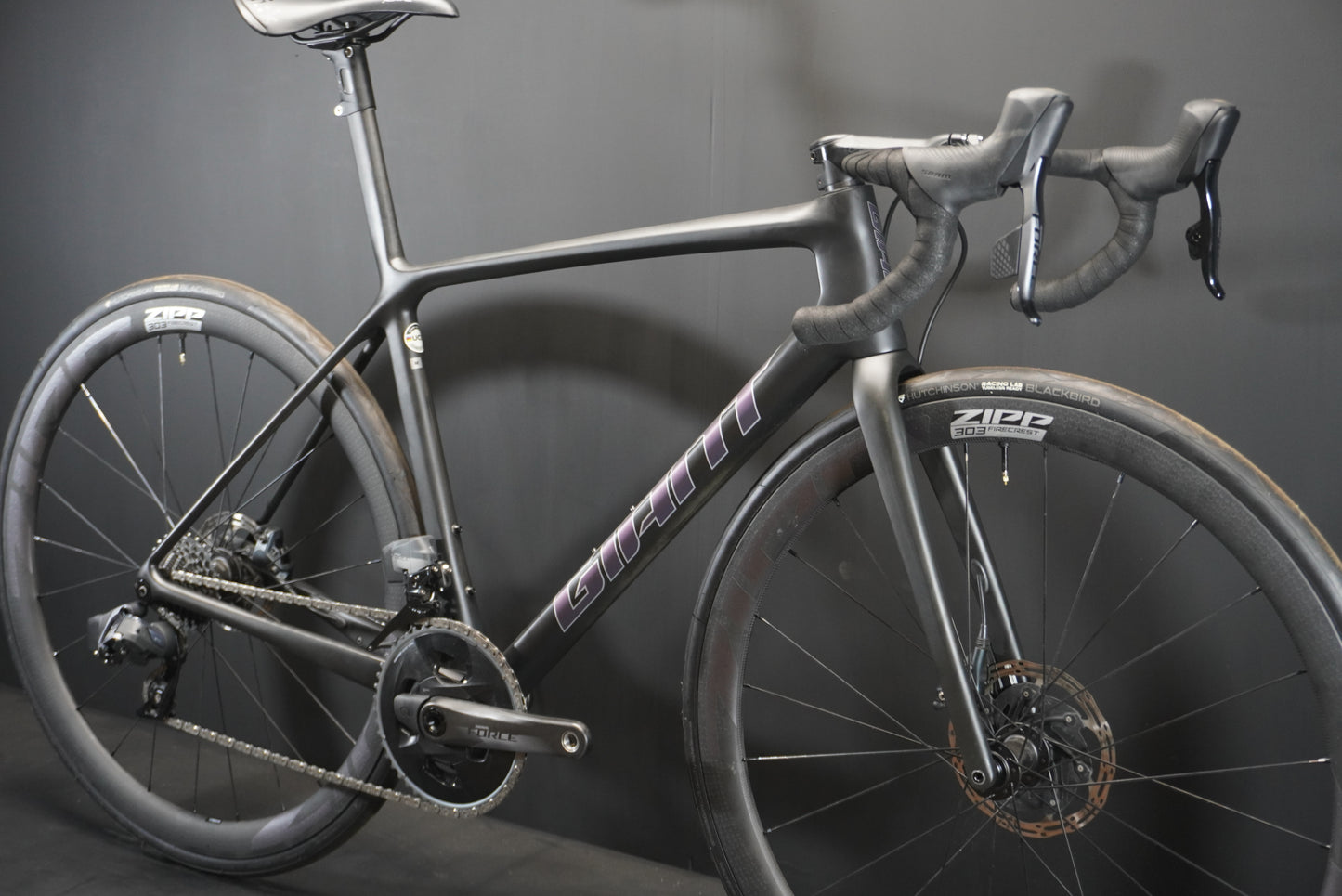 Giant TCR Advanced SL Force AXS & P/M Carbon Disc Road Bike 2022 - Medium