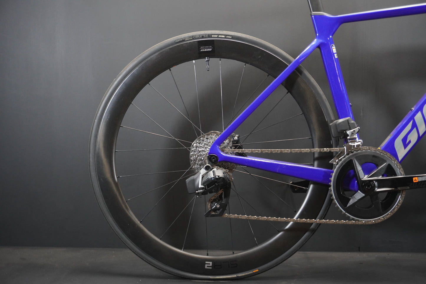 Giant Propel Advanced 1 AXS Carbon Disc Road Bike 2024 - X-Small