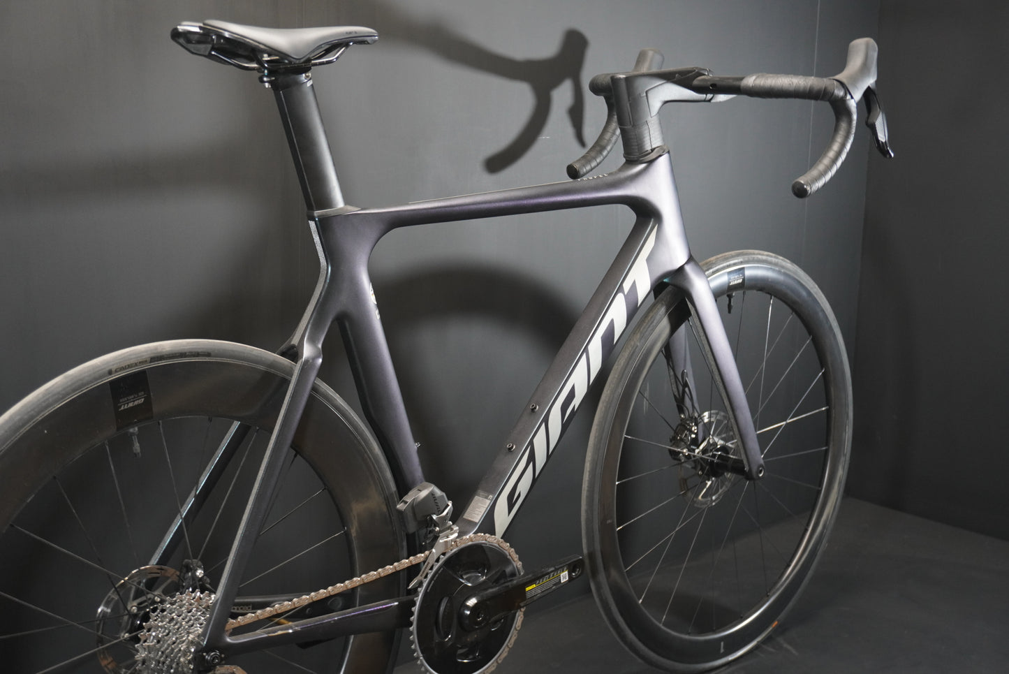 Giant Propel Advanced Pro 1 AXS & PM Carbon Disc Road Bike 2022 - M/L
