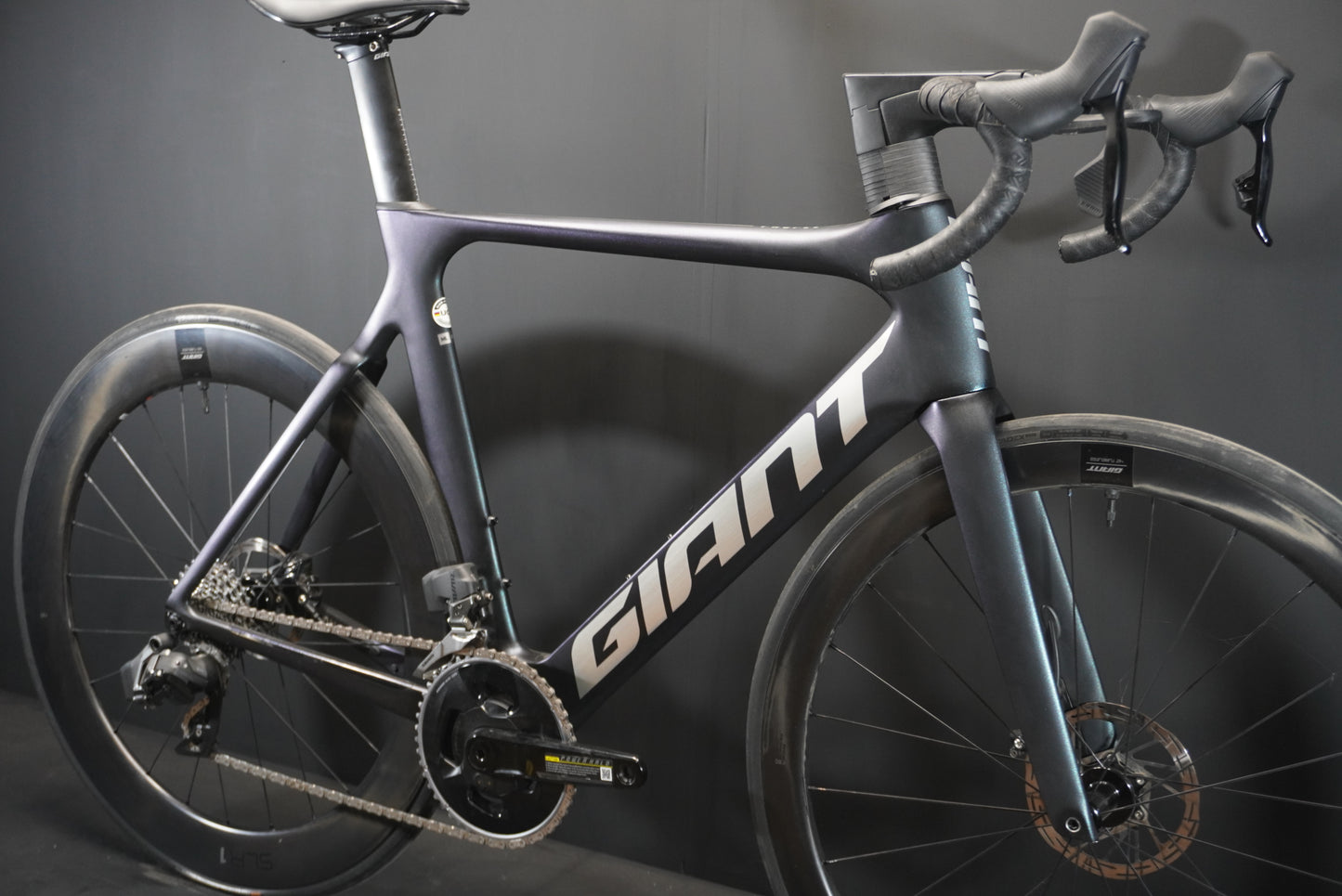 Giant Propel Advanced Pro 1 AXS & PM Carbon Disc Road Bike 2022 - M/L