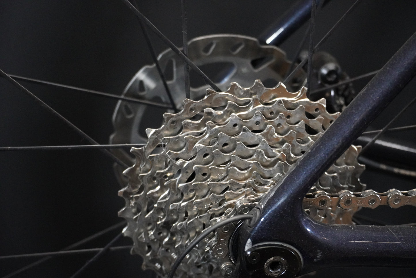 Giant TCR 105 Di2 Carbon Disc Road Bike - Medium - 2023
