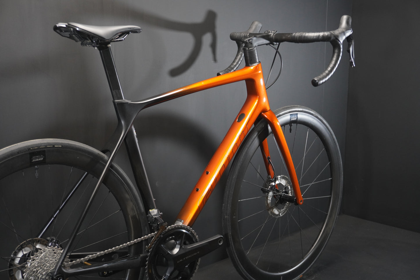 Giant TCR Advanced Pro 0 Di2 Carbon Disc Road Bike 2022 - M/L