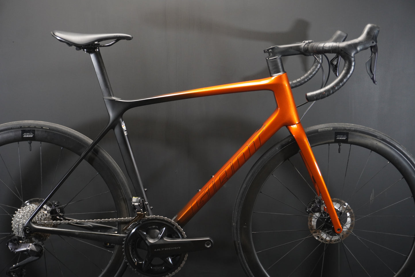 Giant TCR Advanced Pro 0 Di2 Carbon Disc Road Bike 2022 - M/L