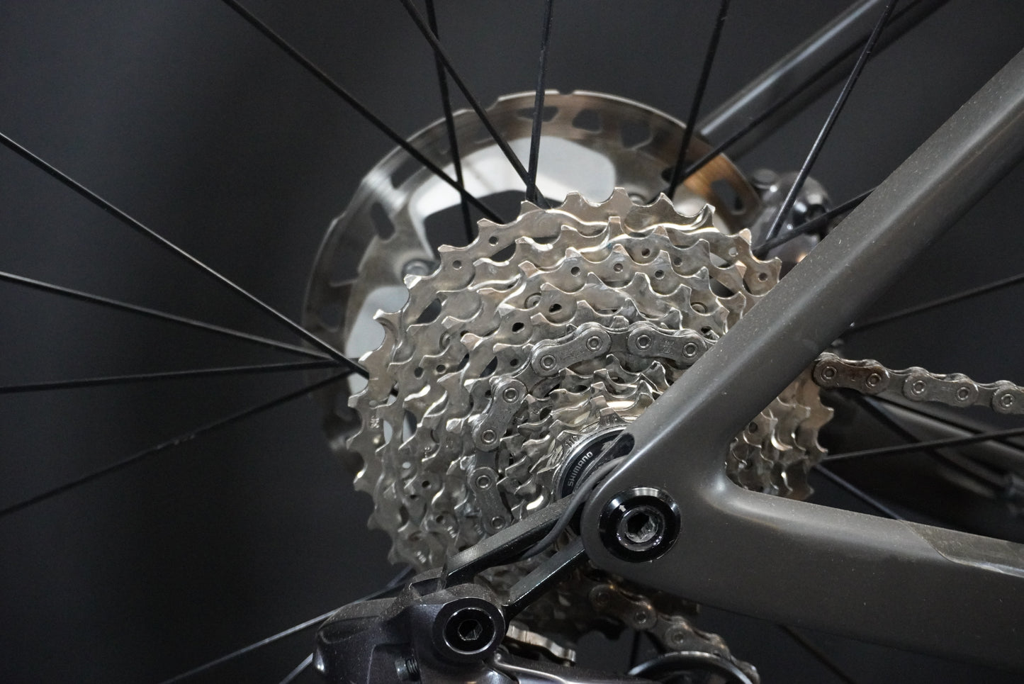 Scott Addict RC15 Di2 Carbon Disc Road Bike 2024 - 56cm