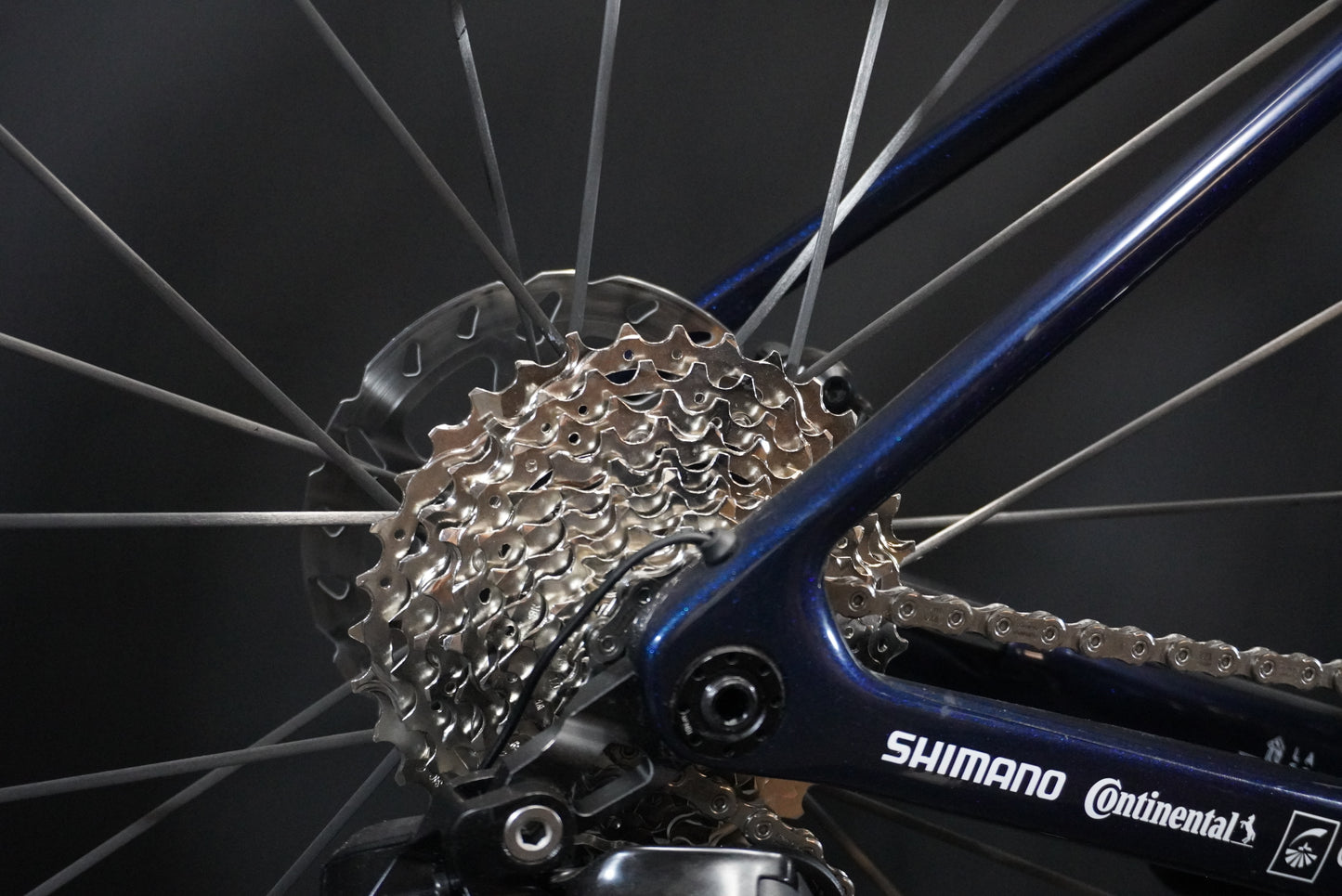 Lapierre Xelius SL FDJ 105 Di2 Carbon Disc Road Bike 2022 - Medium - Upgraded