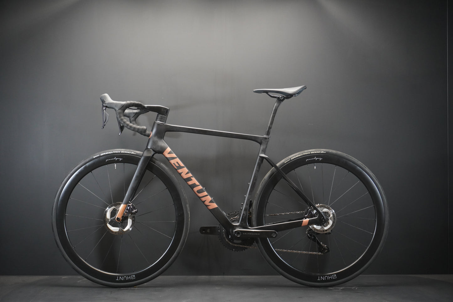 Ventum NS1 Ultegra Di2 Carbon Disc Road Bike 2025 - Medium