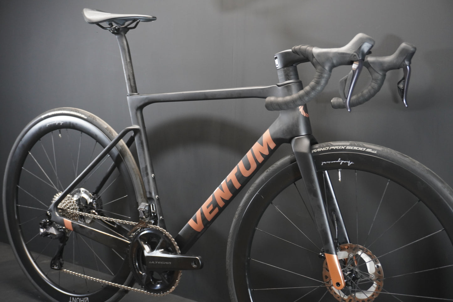 Ventum NS1 Ultegra Di2 Carbon Disc Road Bike 2025 - Medium