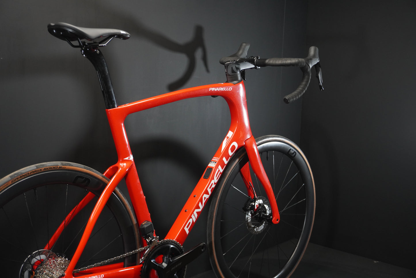 Pinarello F5 105 Di2 Carbon Disc Road Bike 2024 - 59.5cm