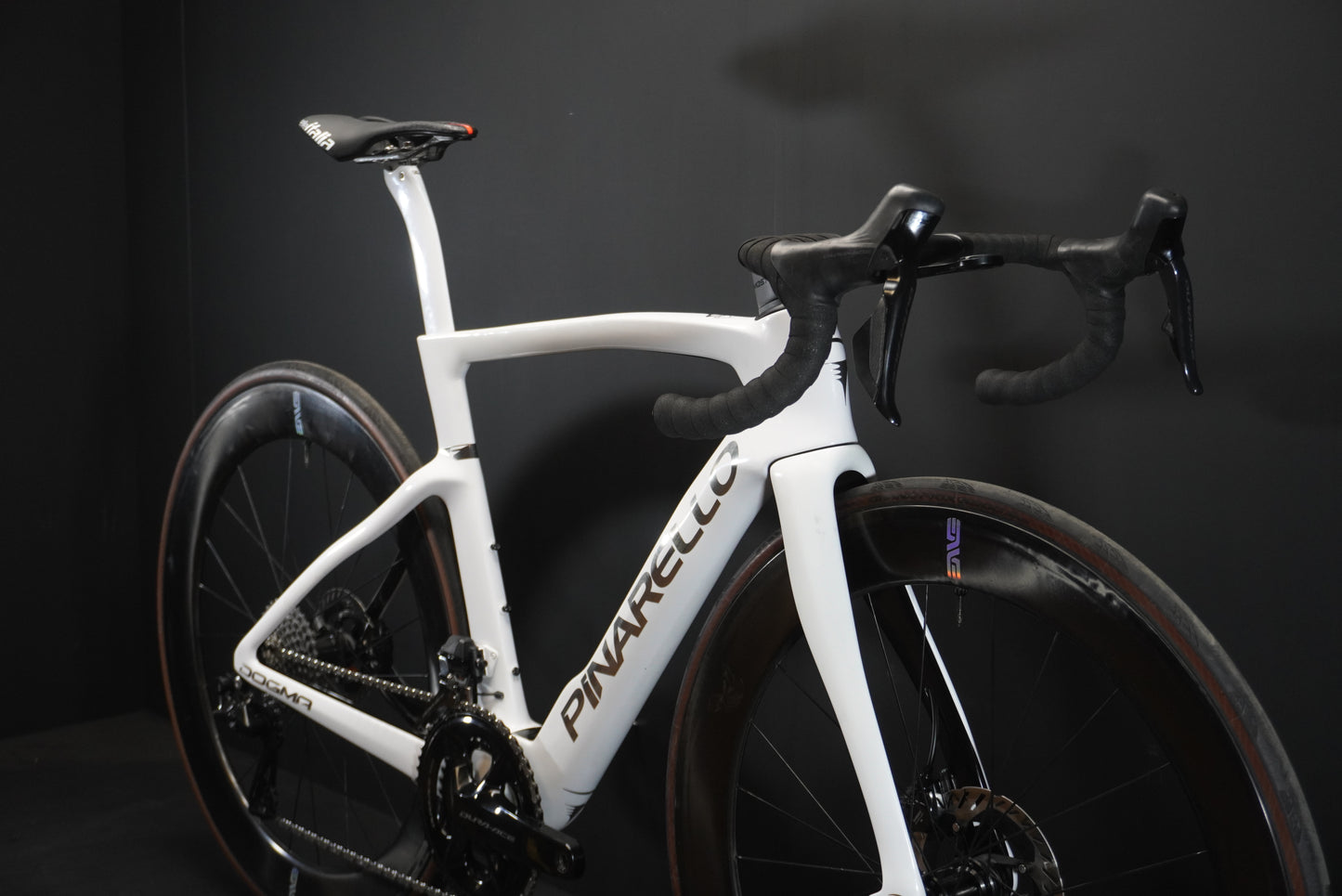 Pinarello Dogma F Carbon Disc Road Bike 2025 - 515mm