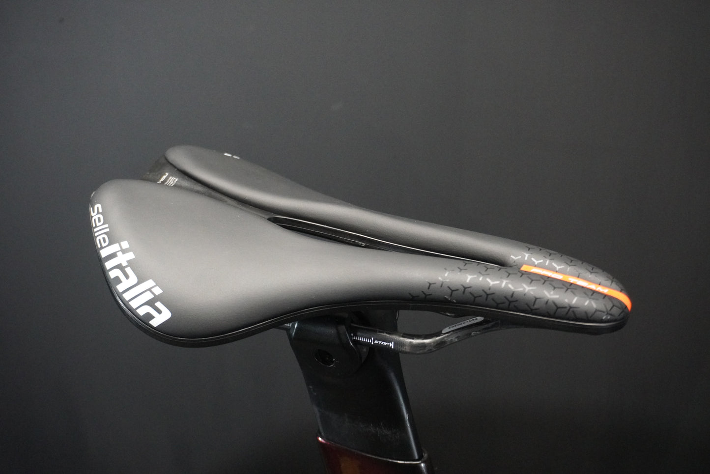 Trek Madone SLR 7 Gen 7 Di2 Carbon Disc Road Bike 2023 - 52cm