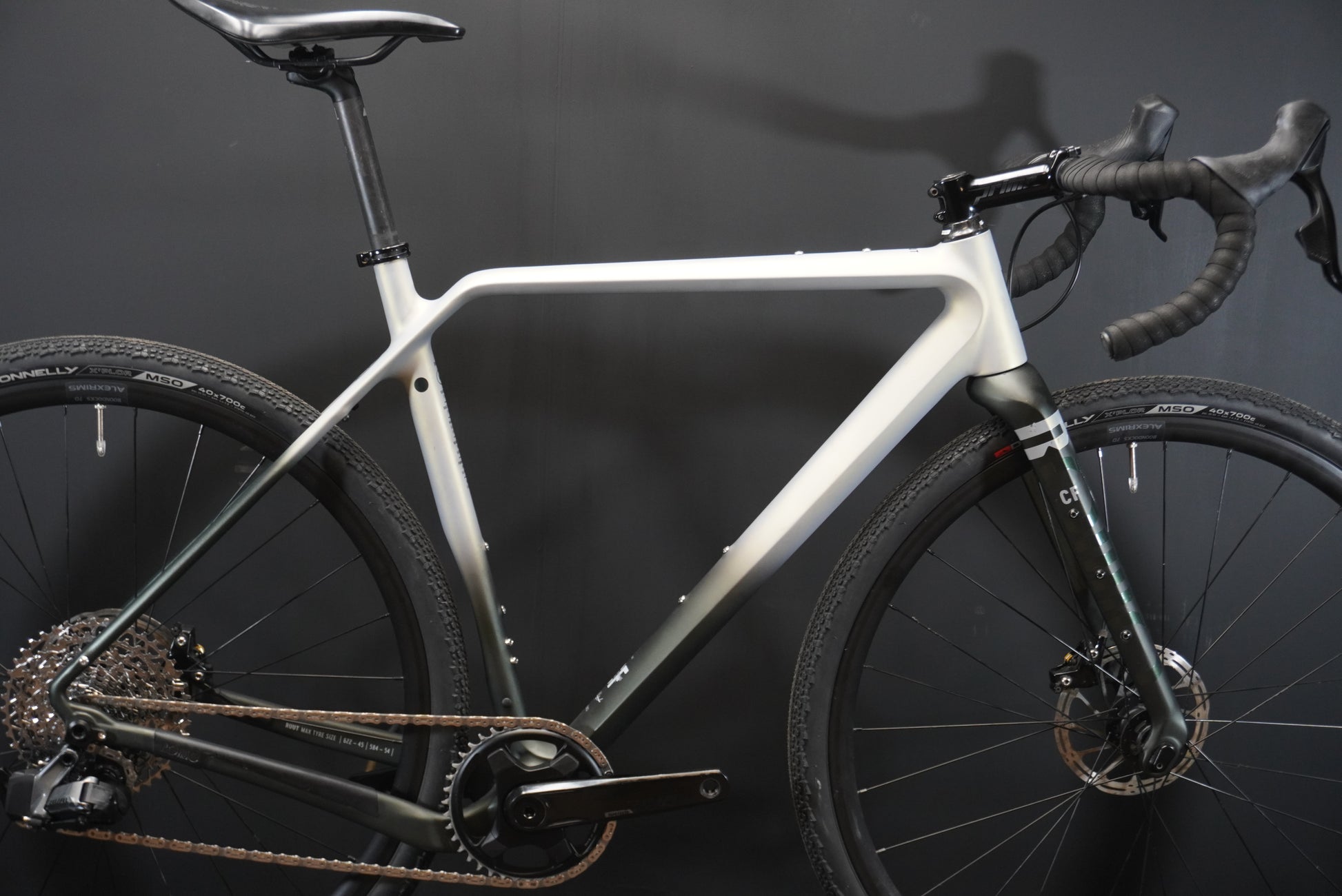 Rondo Ruut CF1 AXS Carbon Disc Gravel Bike 2024