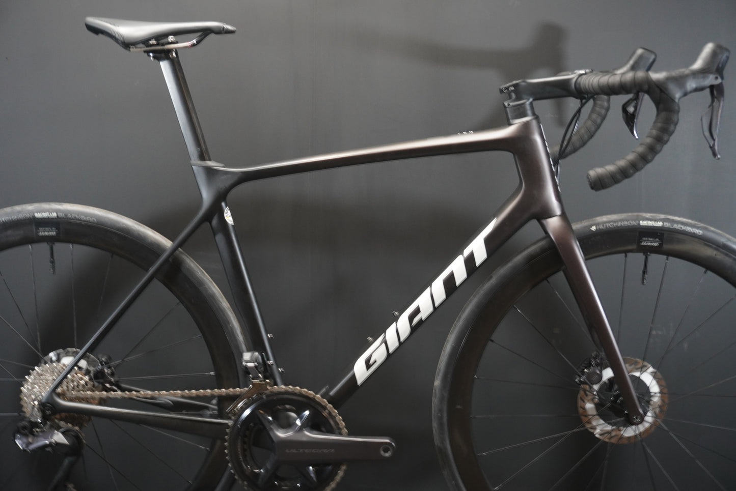 Giant TCR Advanced Pro 1 Carbon Disc Road Bike - M/L - Upgraded to Di2