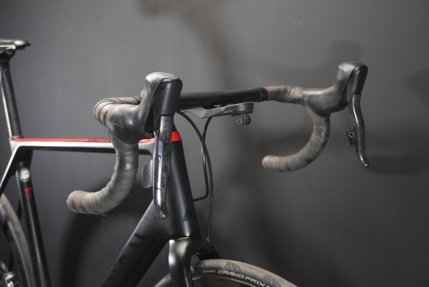 Canyon Ultimate CF SLX 9.0 Red AXS & P/M Carbon Disc Road Bike 2019 - Large