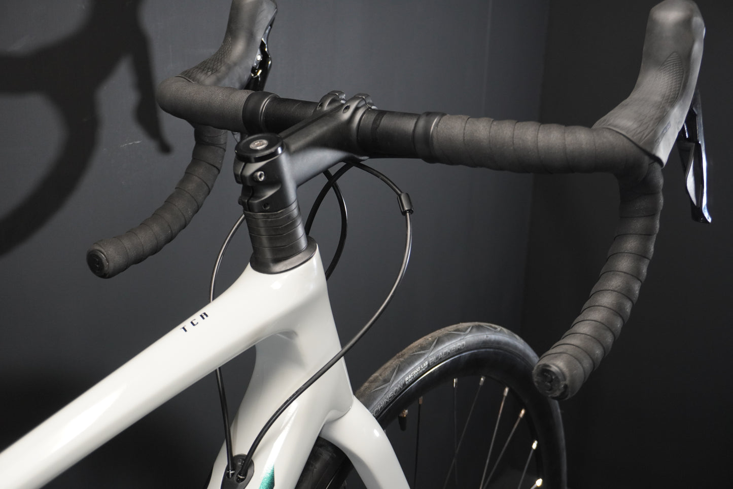 Giant TCR Advanced 1 Carbon Disc Road Bike 2021 - Medium