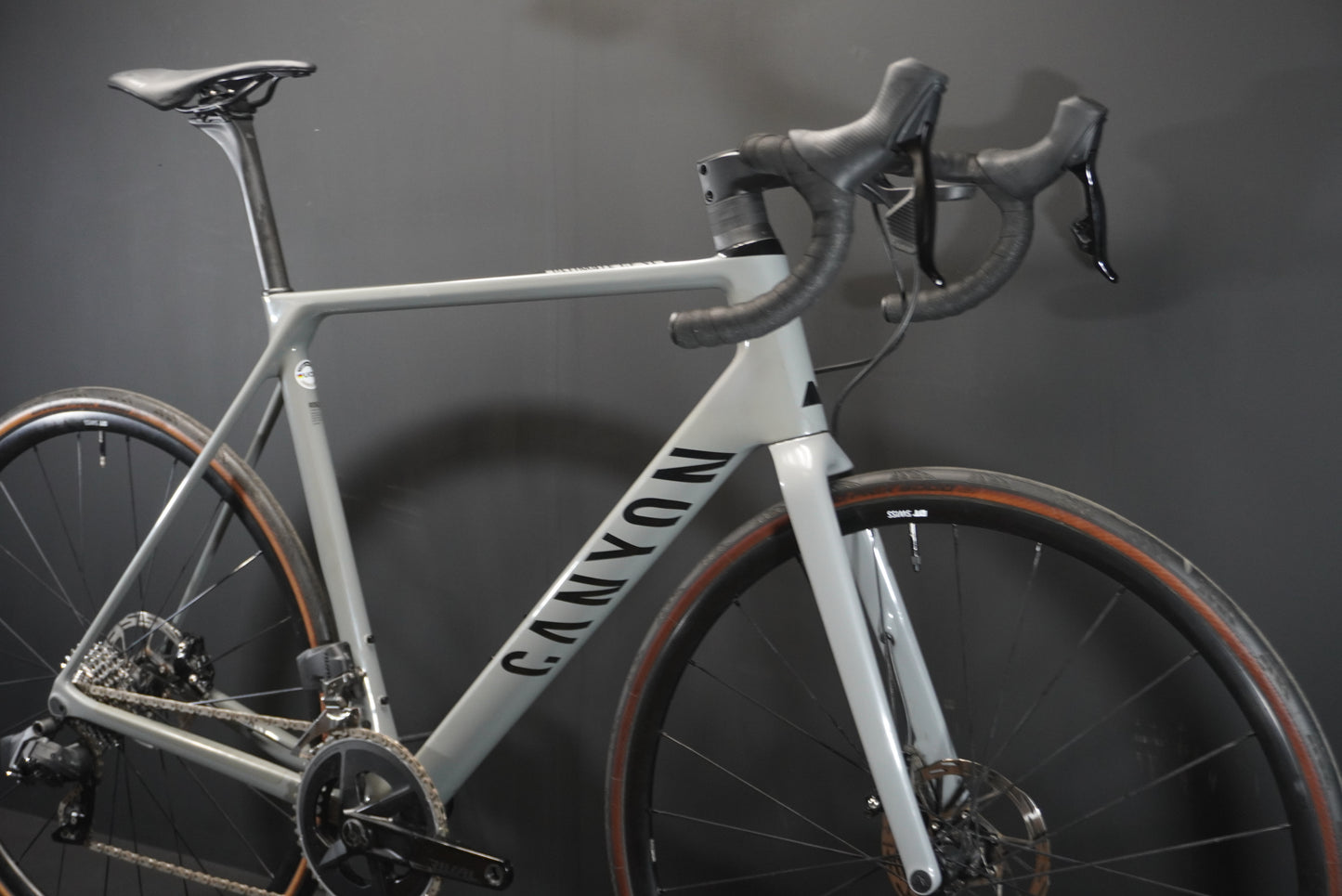 Canyon Ultimate CF SL eTap & PM Carbon Disc Road Bike 2022 - Large
