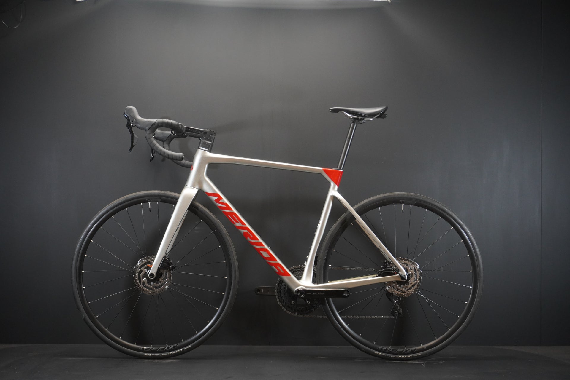 Merida Scultura 4000 105 Carbon Disc Road Bike 2024 - Large