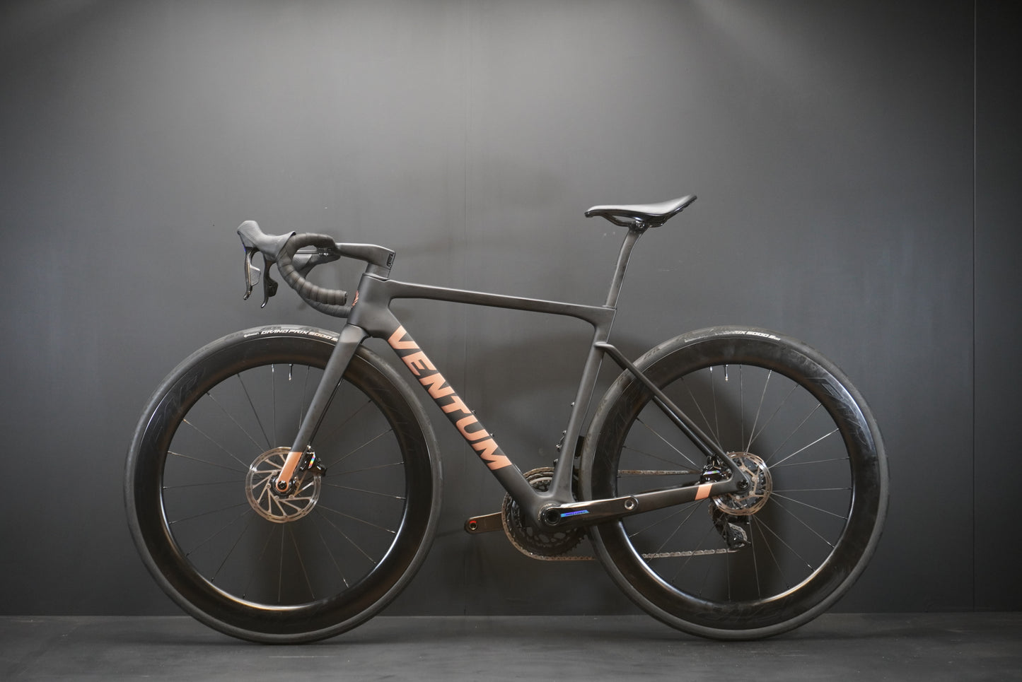 Ventum NS1 Force AXS Carbon Disc Road Bike 2025 - Small