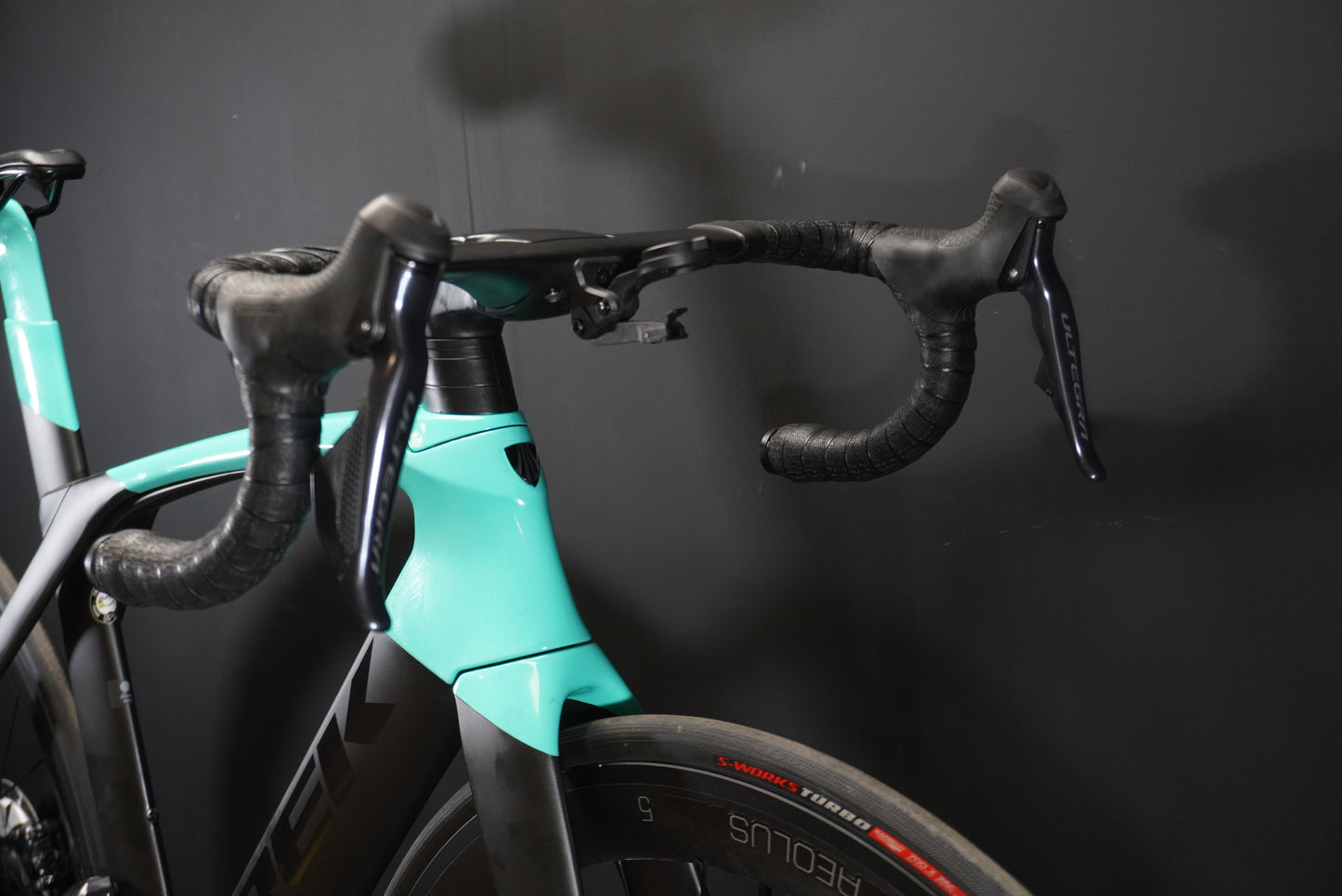 Trek Madone SLR 6 Women's Ultegra Di2 Carbon Disc Road Bike 2019 - 54 cm