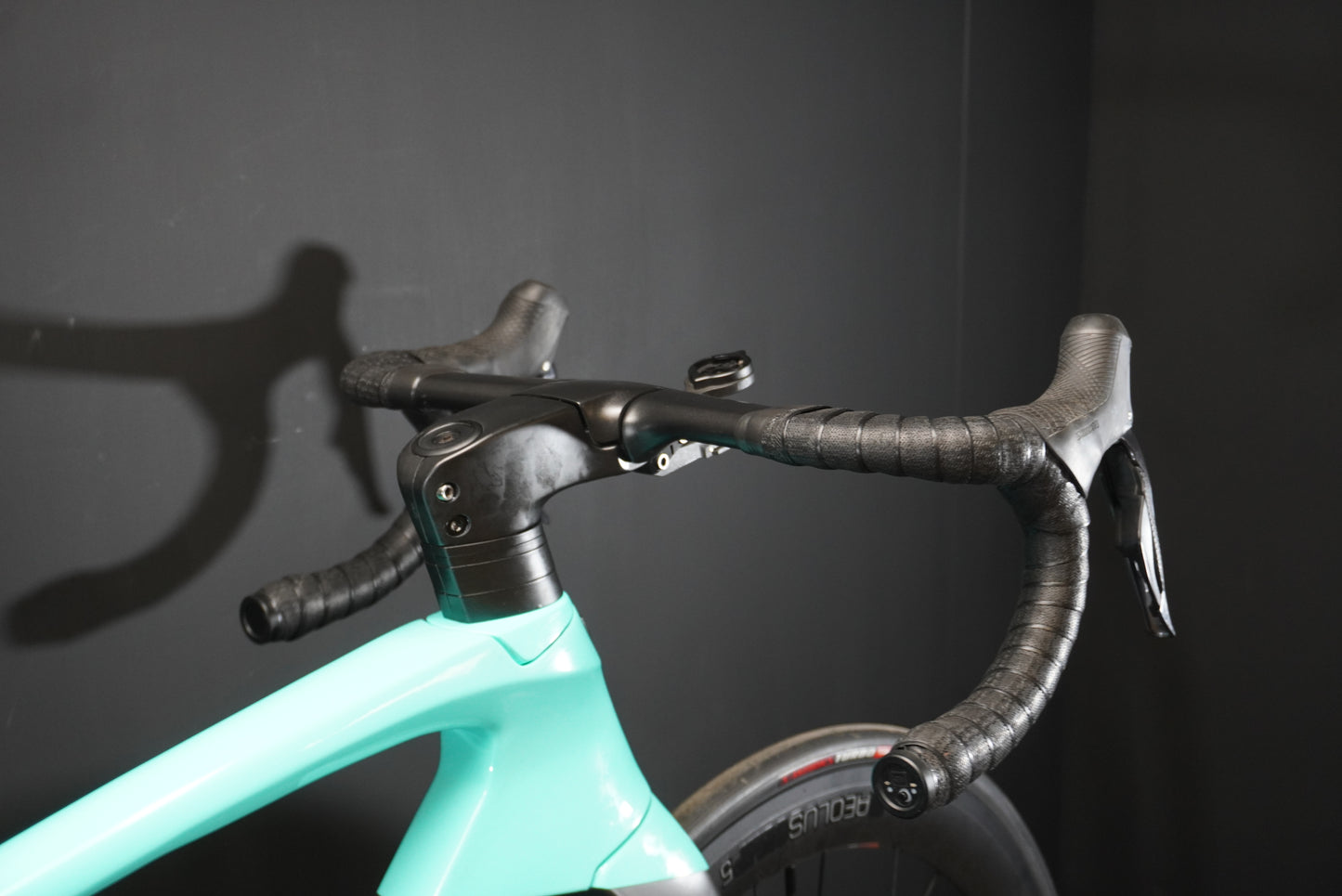 Trek Madone SLR 6 Women's Ultegra Di2 Carbon Disc Road Bike 2019 - 54 cm