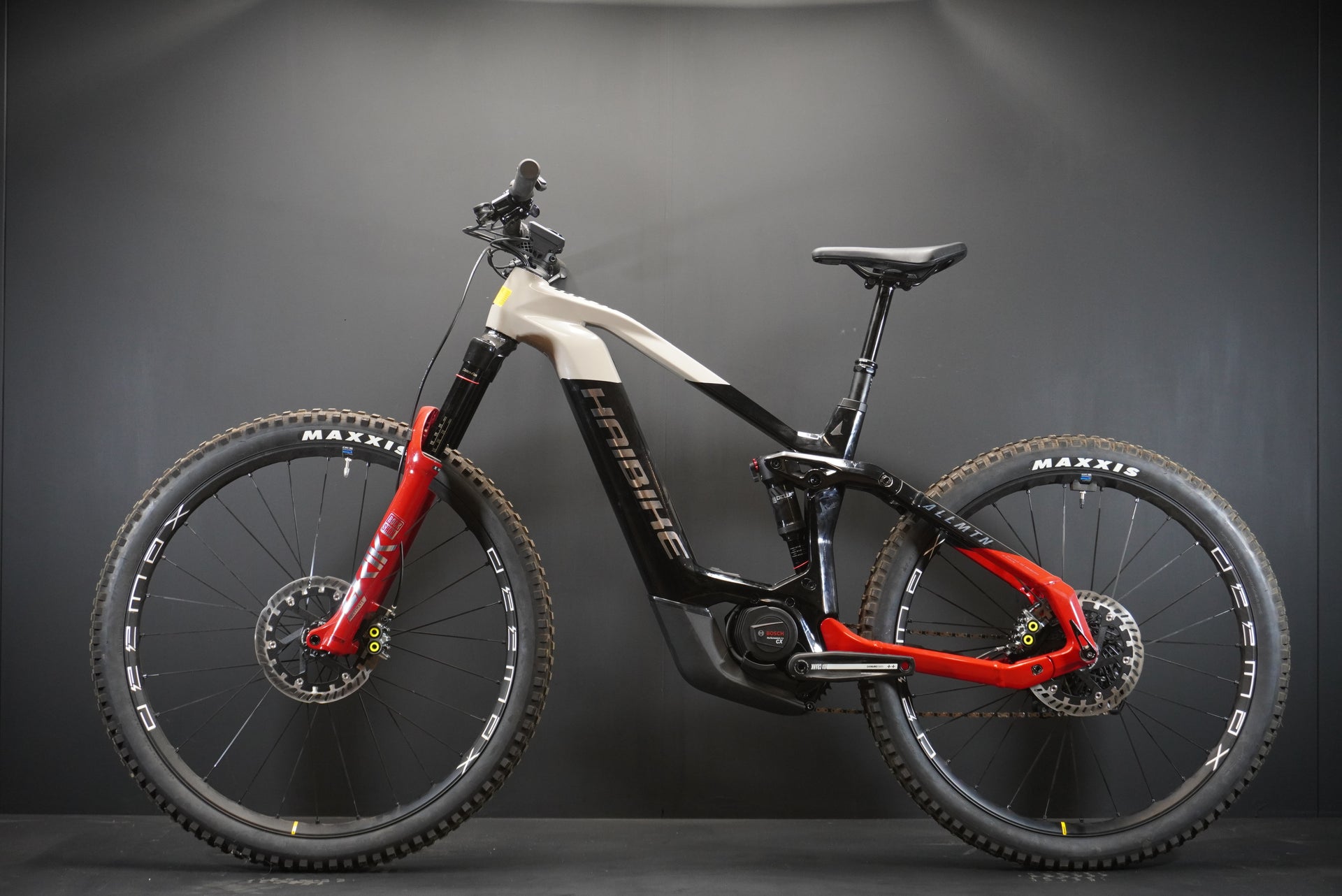 Haibike AllMtn CF SE FS E-MTB 2022 - Medium - 7 Miles