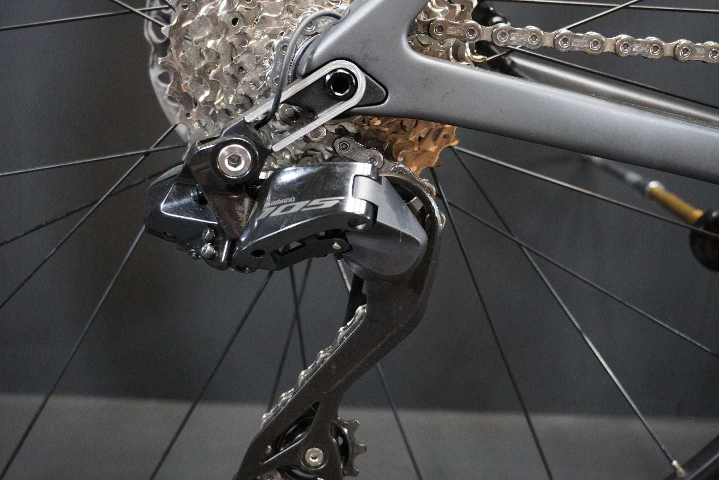 Merida Scultura 6000 105 Di2 Carbon Disc Road Bike 2025 - Small