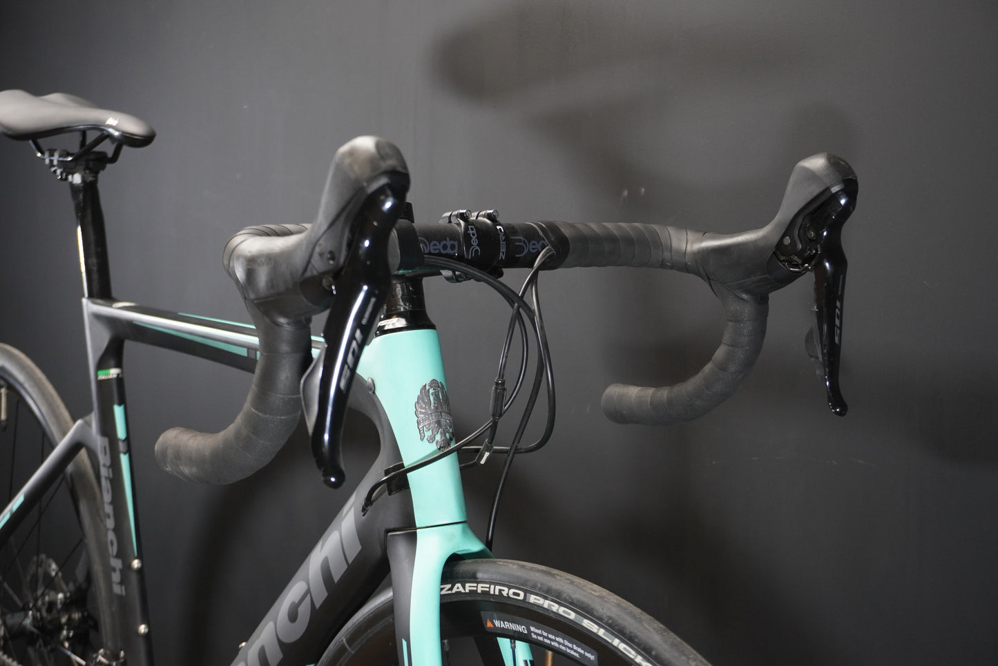 Bianchi Aria 105 Carbon Disc Road Bike 2019 - 55cm