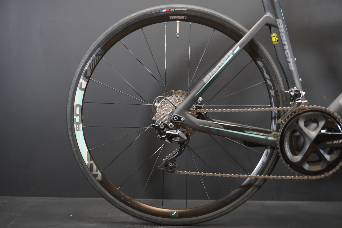 Bianchi Aria 105 Carbon Disc Road Bike 2019 - 55cm
