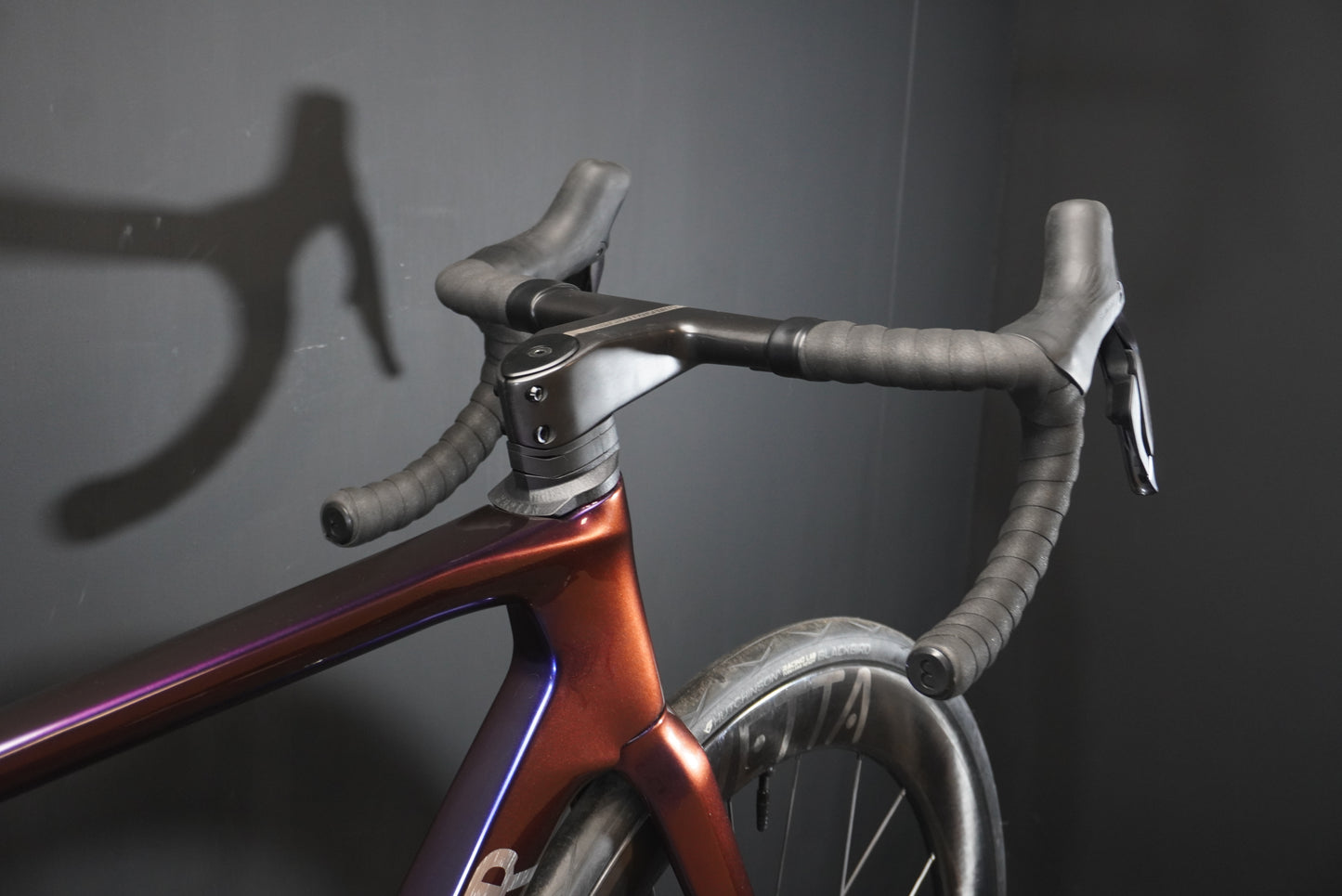 Raptor RL1 Ultegra Di2 Carbon Disc Road Bike 2025 - Medium