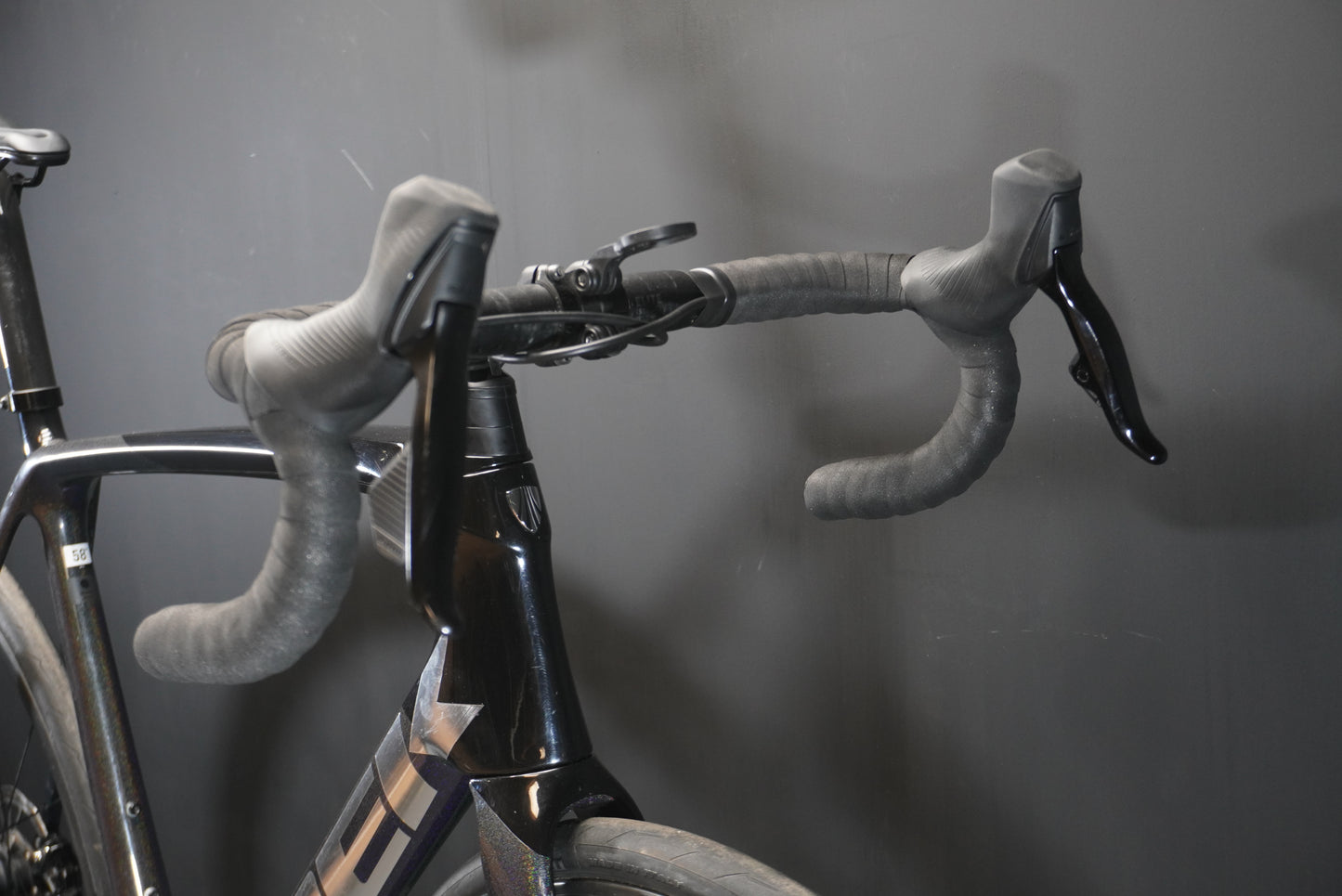 Trek Emonda SL6 Rival AXS Carbon Disc Road Bike 2023 - 58cm