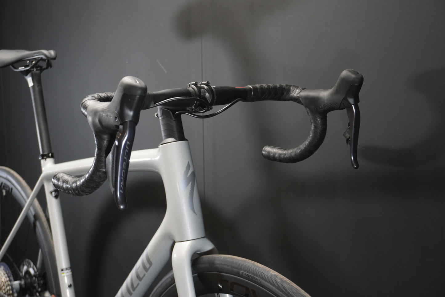 Specialized Aethos 2 Expert Di2 Carbon Disc Road Bike 2026 - 56cm - Upgraded - 7.4Kg