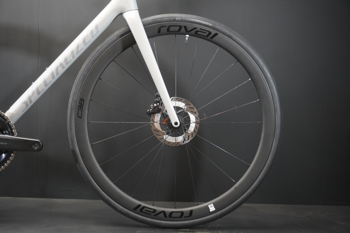 Specialized Aethos 2 Expert Di2 Carbon Disc Road Bike 2026 - 56cm - Upgraded - 7.4Kg