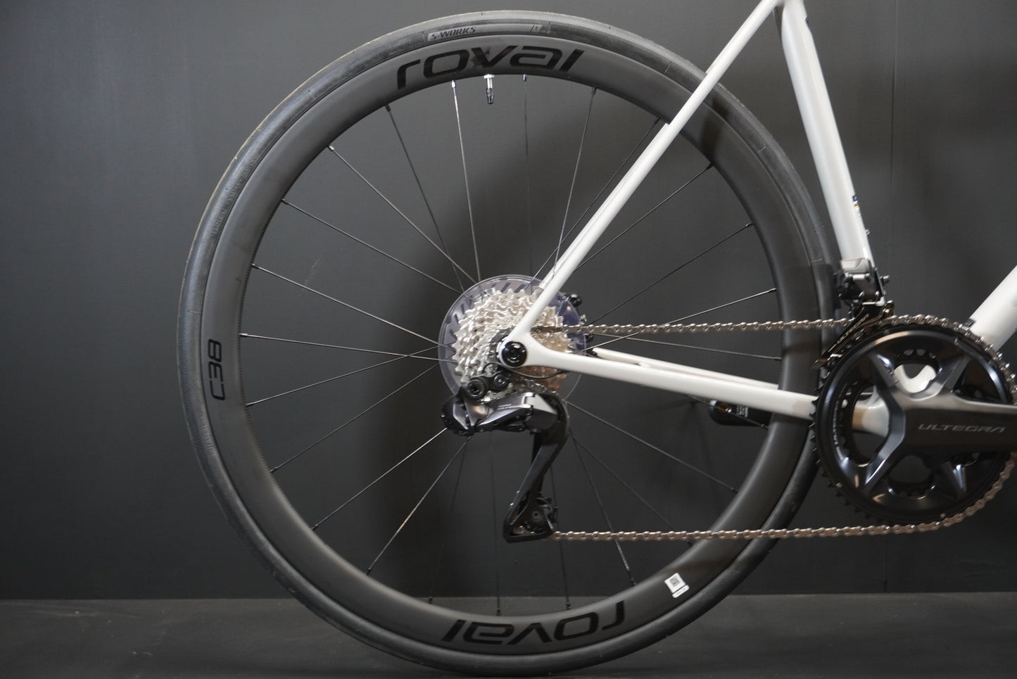 Specialized Aethos 2 Expert Di2 Carbon Disc Road Bike 2026 - 56cm - Upgraded - 7.4Kg