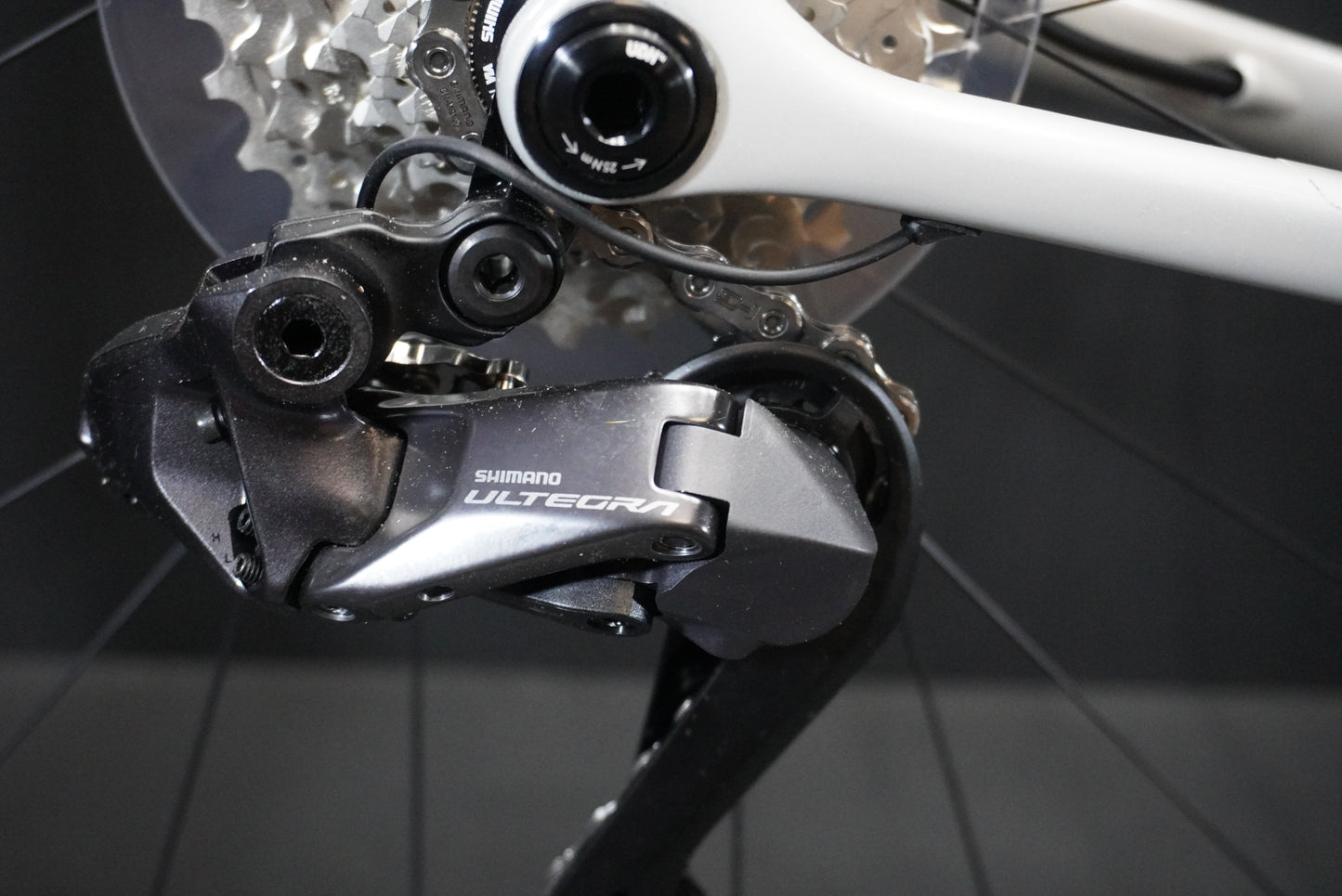 Specialized Aethos 2 Expert Di2 Carbon Disc Road Bike 2026 - 56cm - Upgraded - 7.4Kg