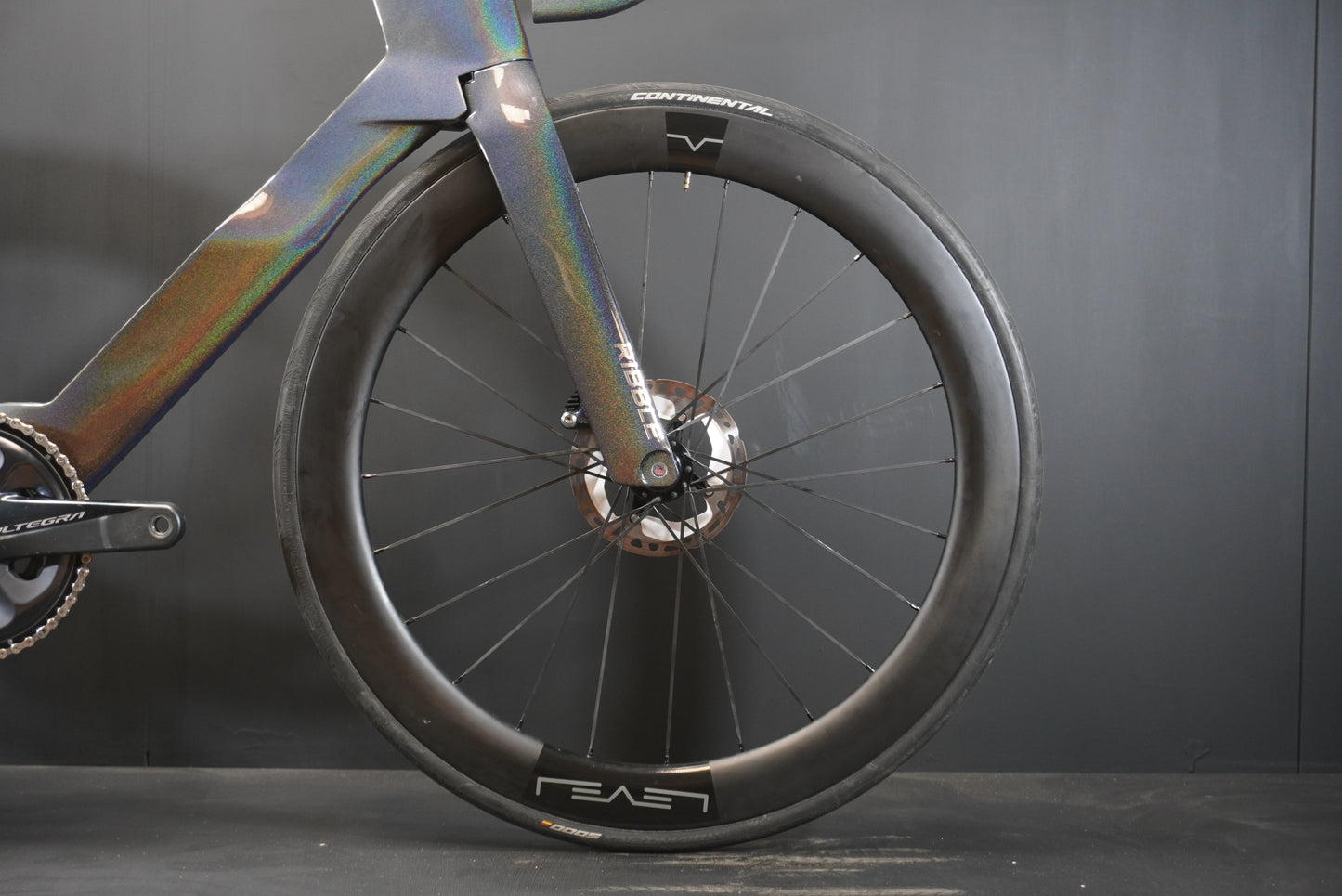 Ribble Ultra SLR Di2 Carbon Disc Road Bike 2023 - Large