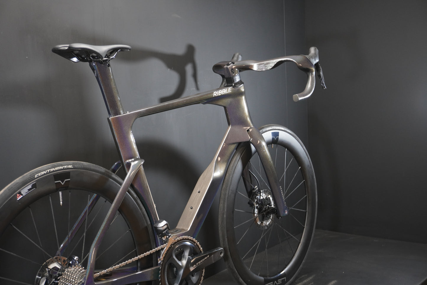 Ribble Ultra SLR Di2 Carbon Disc Road Bike 2023 - Large