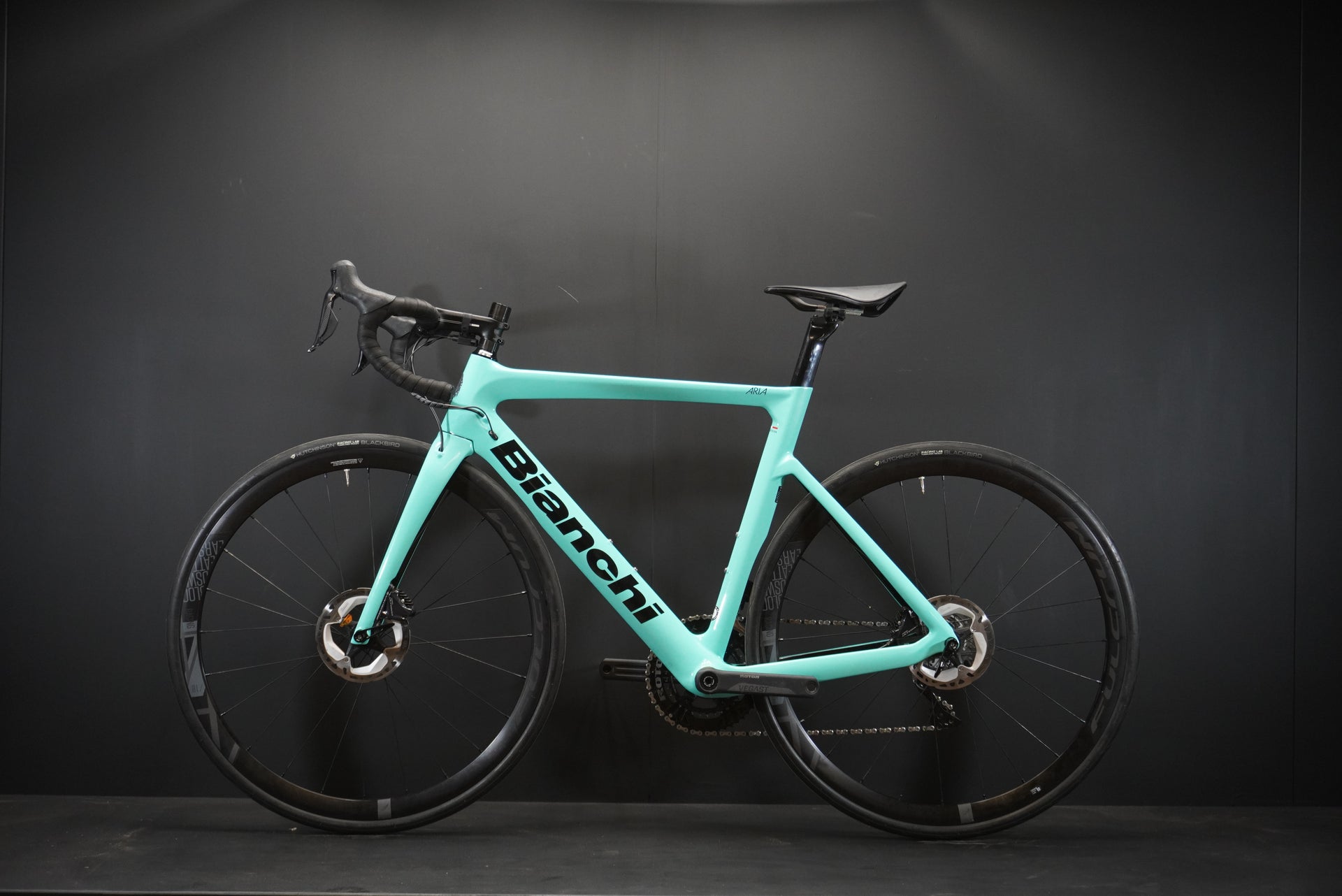 Bianchi Aria Aero Ultegra Di2 Celeste Carbon Disc Road Bike 2022 - 55cm