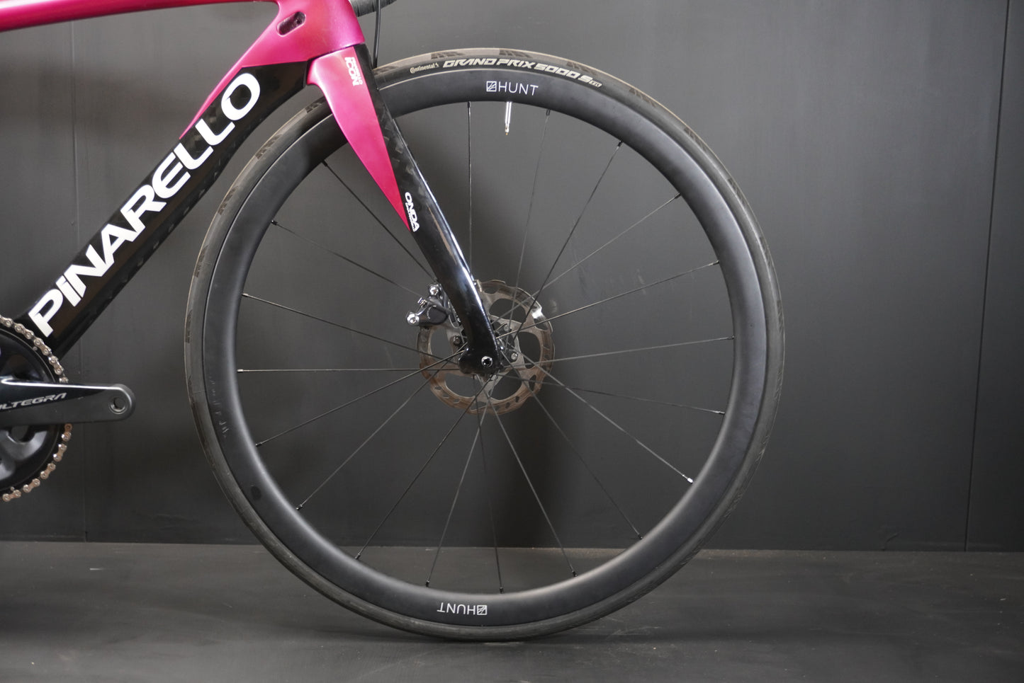 Pinarello Prince Di2 Carbon Disc Road Bike (Easy Fit) 2020 - 425mm XXS (500mm TT) - Upgraded Wheels