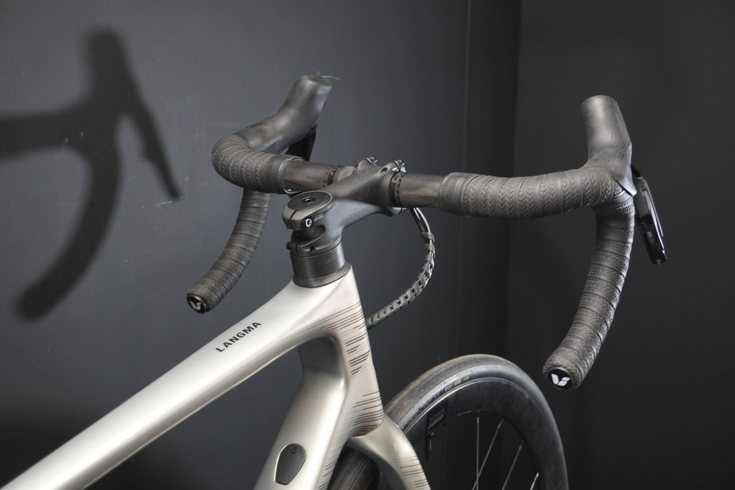 Giant Liv Langma Advanced Pro 1 Di2 Carbon Disc Road Bike 2025 - Medium