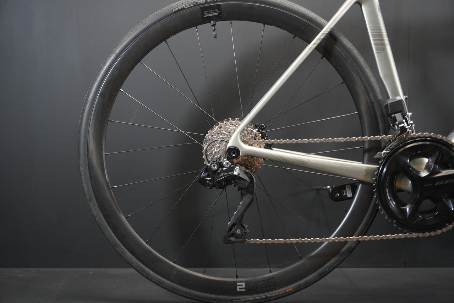 Giant Liv Langma Advanced Pro 1 Di2 Carbon Disc Road Bike 2025 - Medium