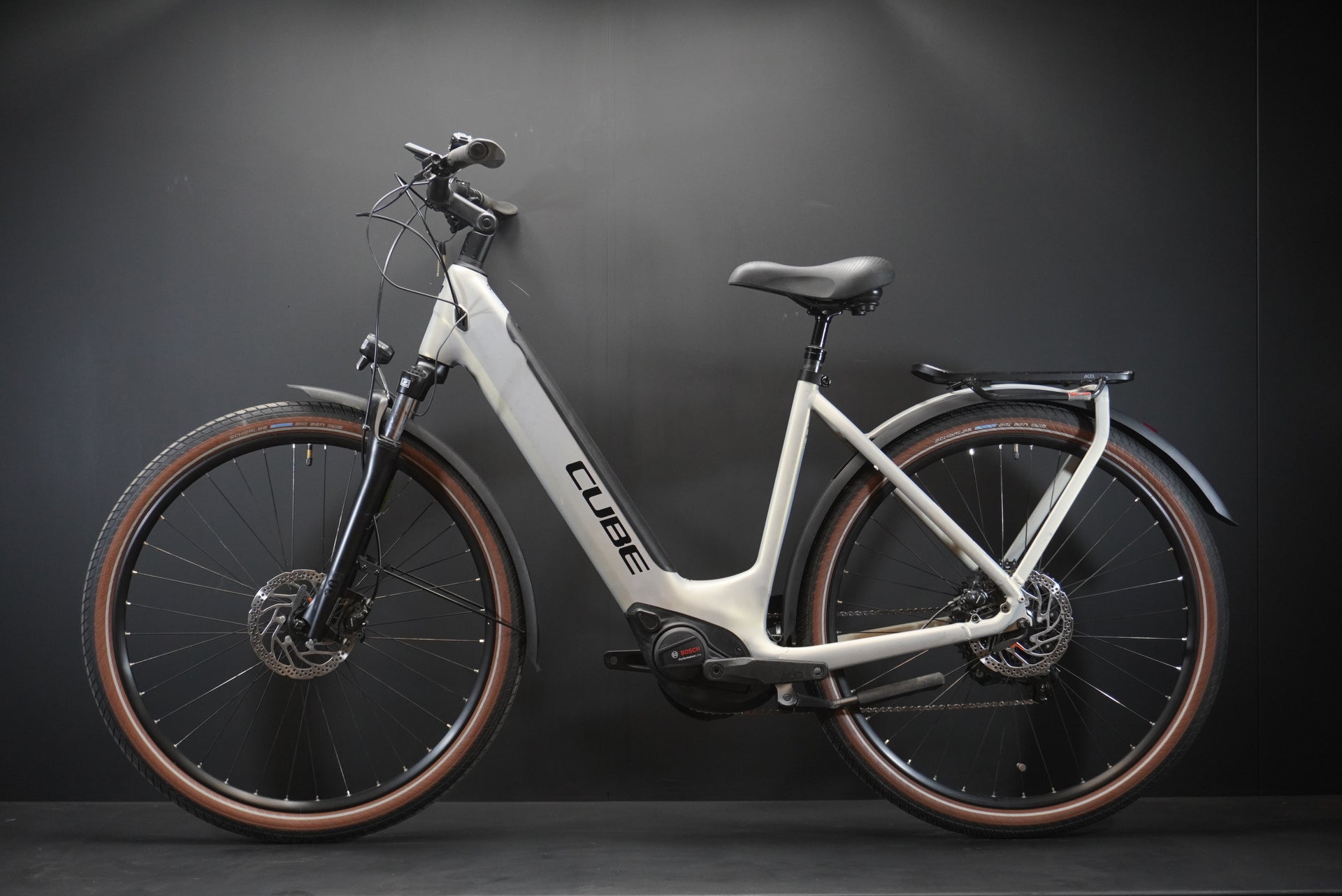 Cube Touring Hybrid Pro 625Wh Electric Hybrid Bike 2023 - Medium 54cm - 166 Miles