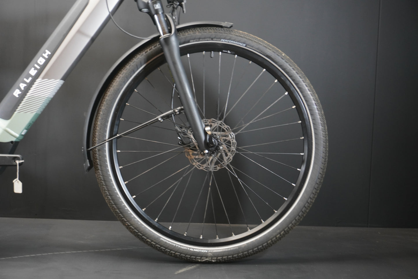 Raleigh Centros Low Step Hub Gear 625Wh Electric Hybrid Bike - Large - 0 Miles