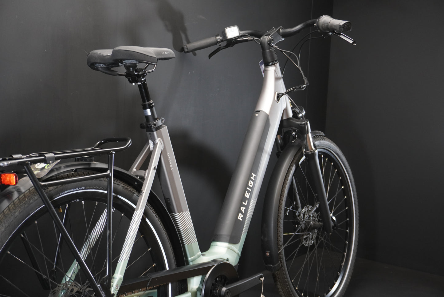 Raleigh Centros Low Step Hub Gear 625Wh Electric Hybrid Bike - Large - 0 Miles