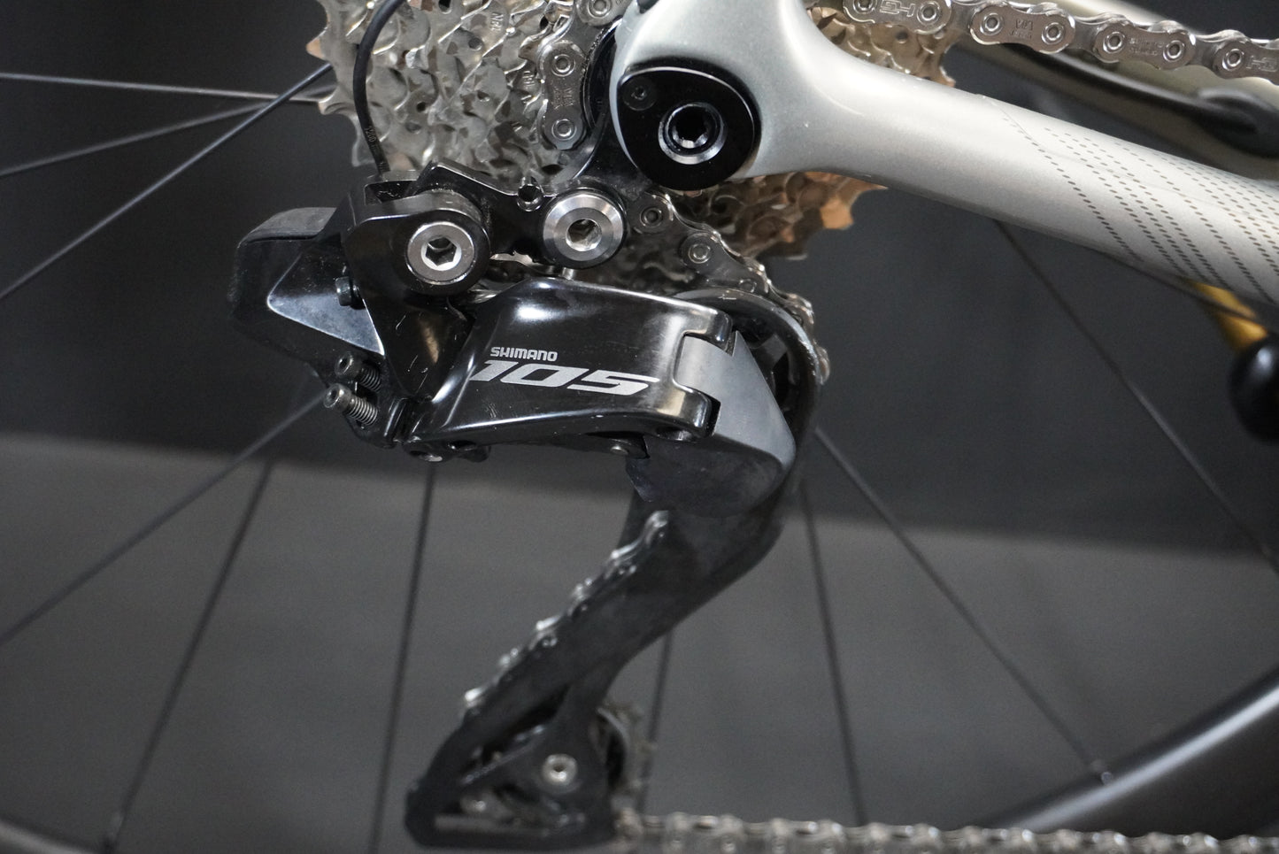 Giant Liv Langma Advanced Pro 1 Di2 Carbon Disc Road Bike 2025 - Medium