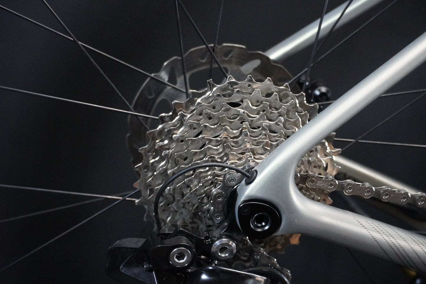 Giant Liv Langma Advanced Pro 1 Di2 Carbon Disc Road Bike 2025 - Medium