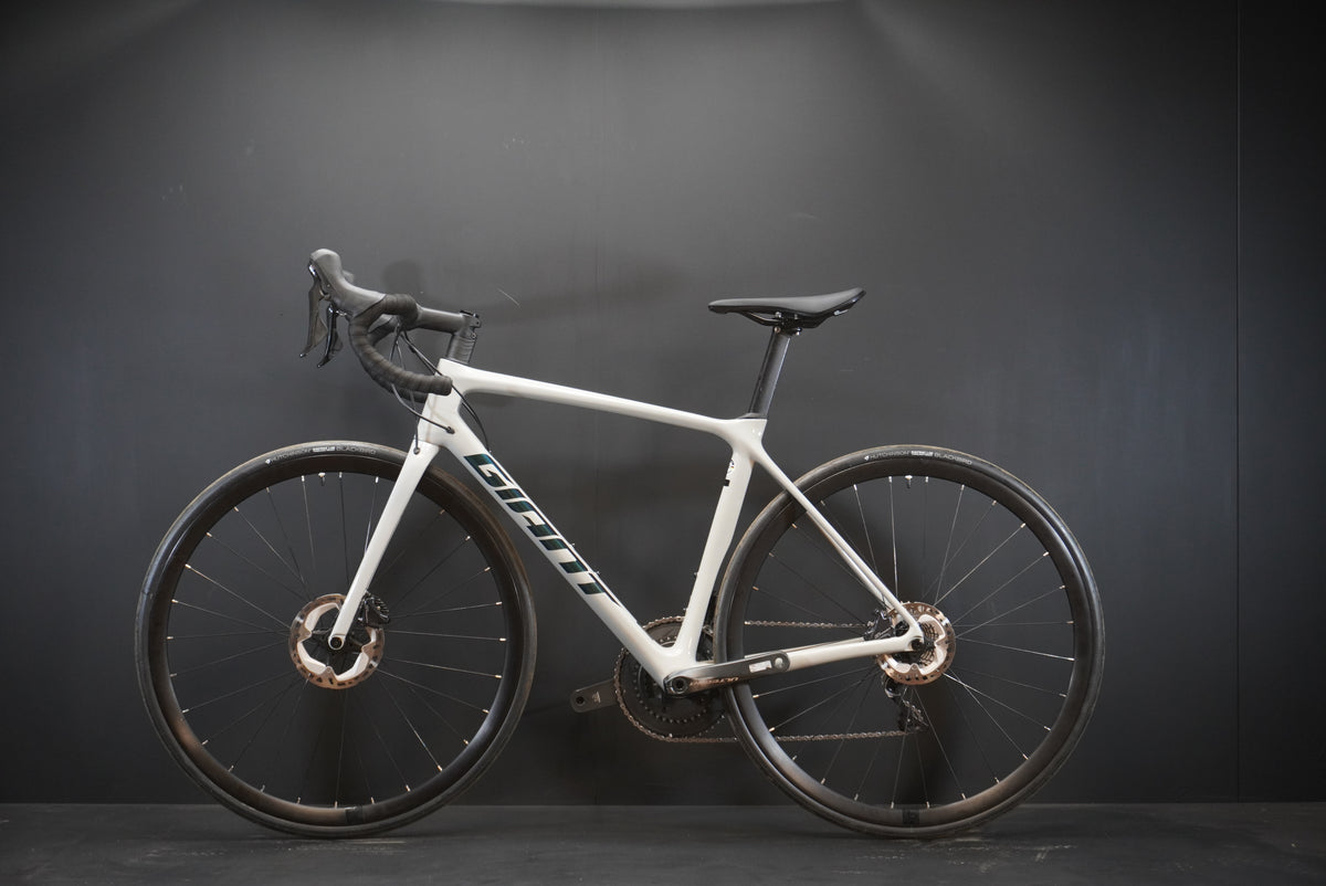 Giant TCR Advanced 1 Carbon Disc Road Bike 2021 - Medium
