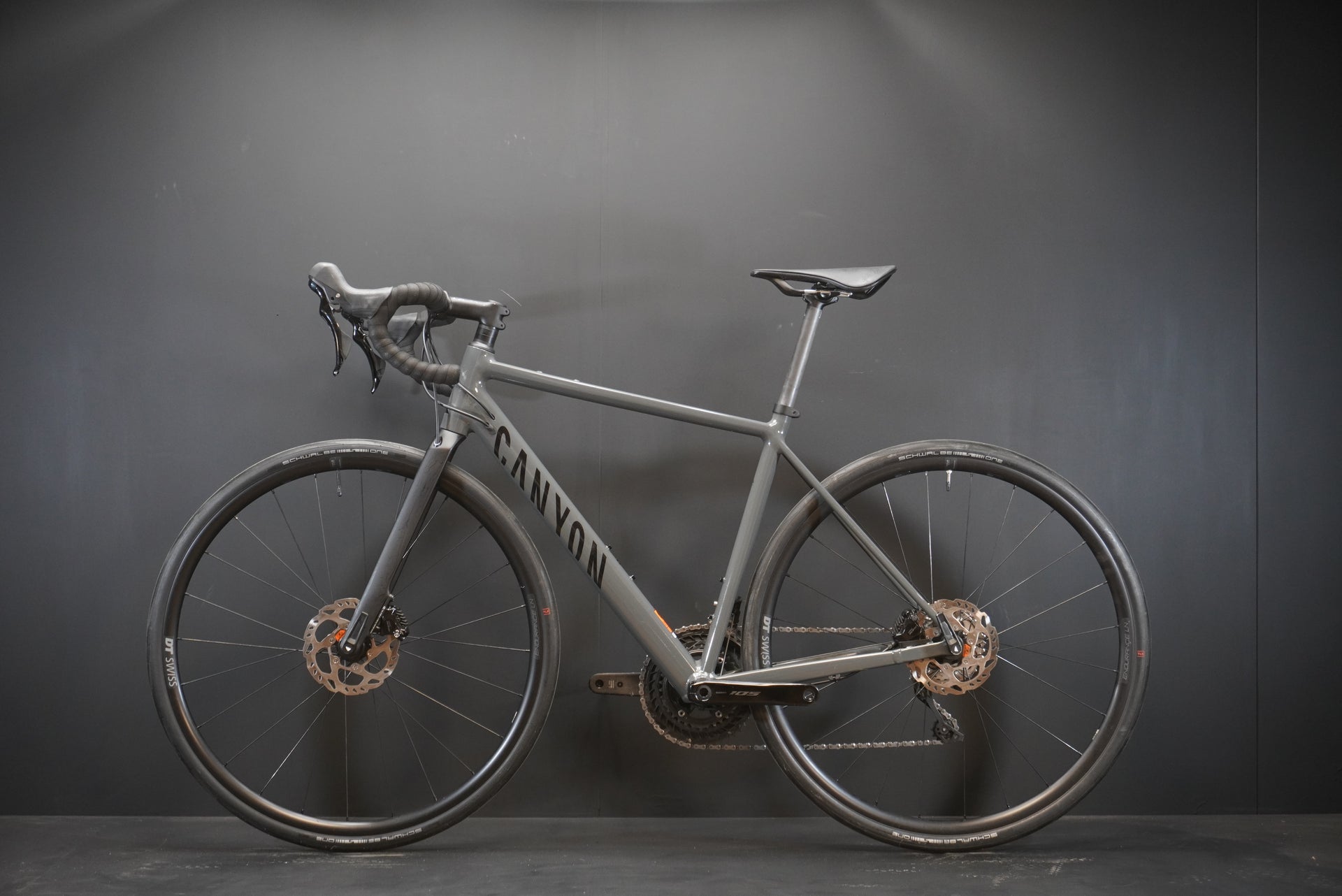 Canyon Endurace AL 7 RAW Carbon Disc Road Bike 2024 - Small