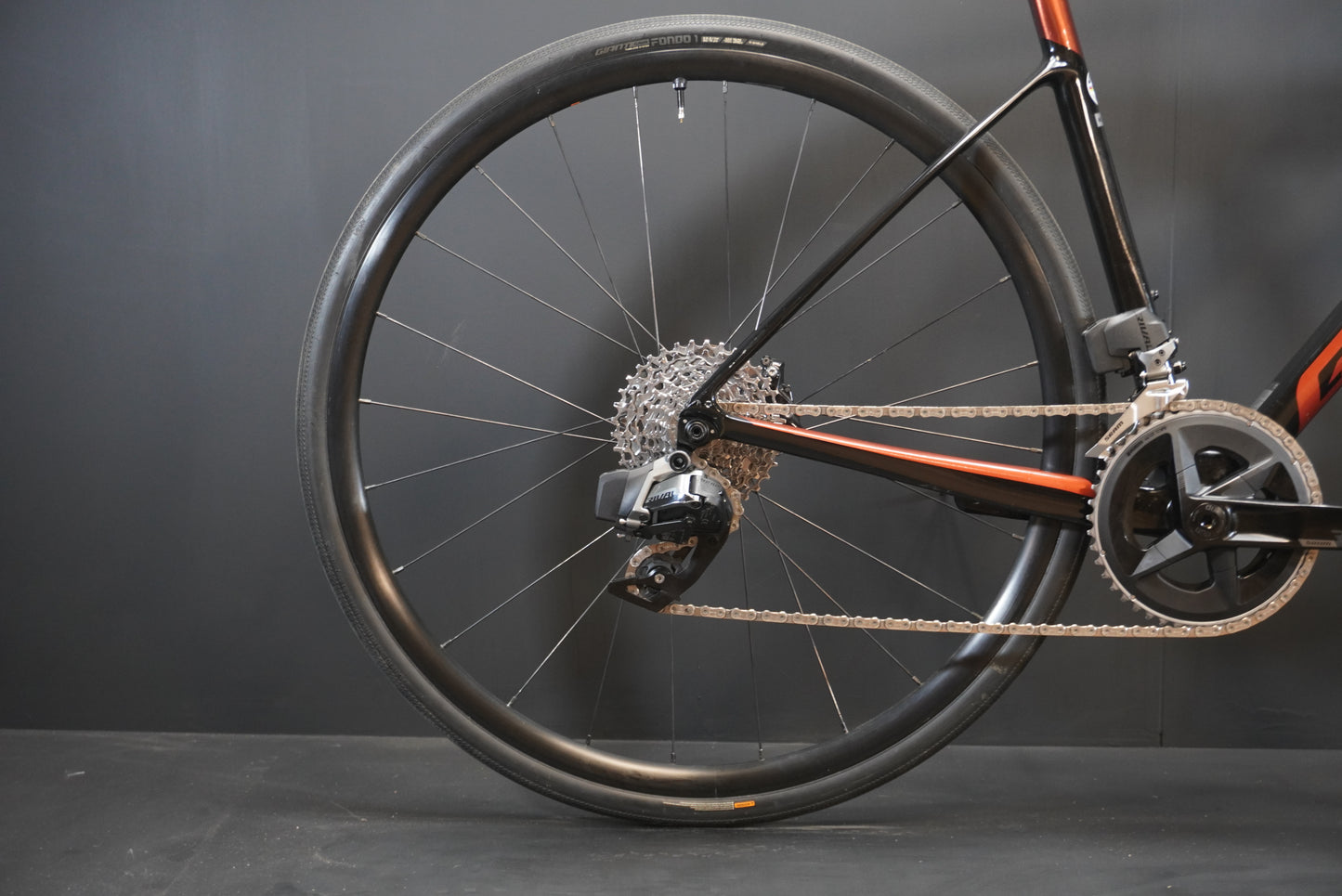 Giant Defy Advanced 0 AXS Carbon Disc Road Bike 2023 - M/L