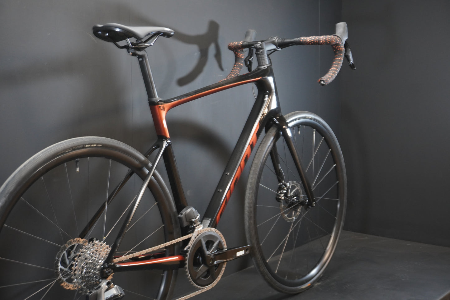 Giant Defy Advanced 0 AXS Carbon Disc Road Bike 2023 - M/L