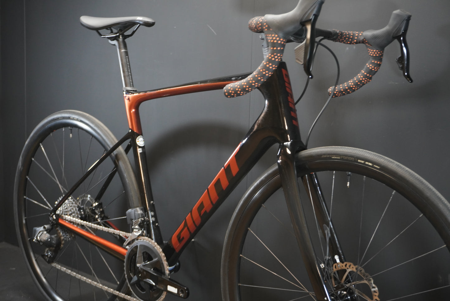 Giant Defy Advanced 0 AXS Carbon Disc Road Bike 2023 - M/L